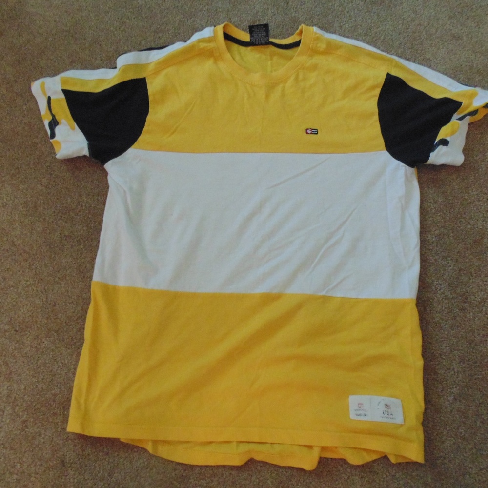 Tee Shirt